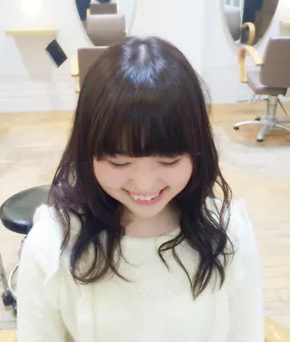 セミロング 内田 芽依子のヘアスタイル