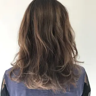 ミディアム 長谷川 誠志のヘアスタイル