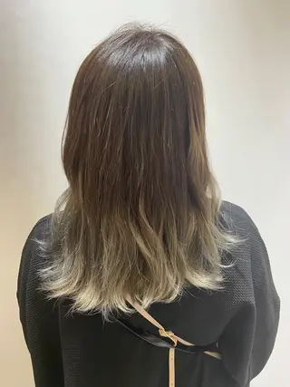 ミディアム カラー 🐺ウルフ/レイヤー 似合わせ‎🤍沙羅のヘアスタイル