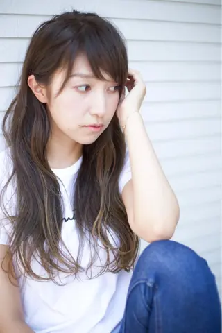 ロング カラー ﾊｲﾄｰﾝ/ｶﾗｰ/ 用賀/稲若健太郎のヘアスタイル