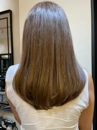 ロング ハイトーンカラー 🦋yuri🦋のヘアスタイル