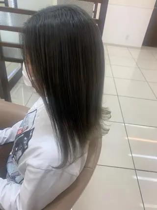 セミロング カラー ママ美容師まつげ 🤍まき🤍のマツエク・マツパデザイン