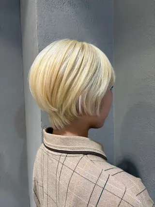 ショート カラー shizuki🌙 /ヘアカラーのヘアスタイル