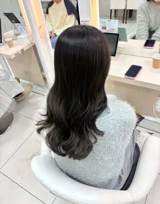 ロング 透明感カラー🫧 aika🐈のヘアスタイル