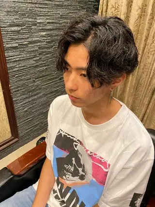 ミディアム メンズ ヒロ銀座ヘアーサロン BARBER SHOP川崎店所属・岡本 宗士のヘアスタイル