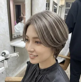 ショート カラー muruchura 小林のヘアスタイル