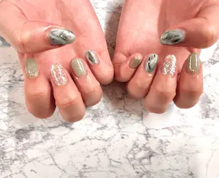 ネイル 杉山 ネイリストのネイルデザイン