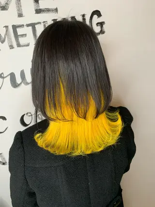 ミディアム カラー 小笠原 菜緒のヘアスタイル