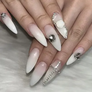 ネイル 南森町rebest 💅nailのネイルデザイン