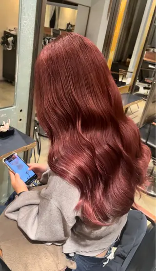 ロング 愛瑠奈 erunaのヘアスタイル