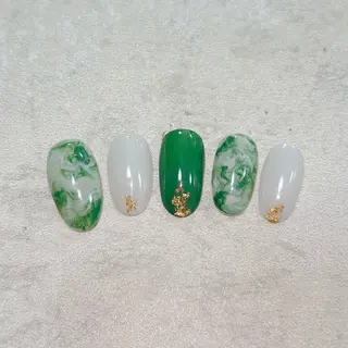 ネイル アネラ もか.⋆𝜗𝜚のネイルデザイン