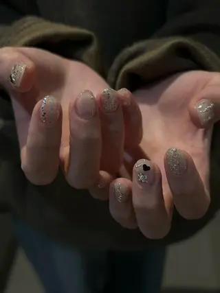 ネイル née高橋 梨菜のネイルデザイン