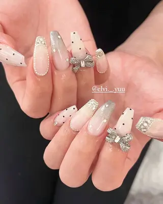 ネイル SALON ELVI.所属・SALON ELVI.のネイルデザイン