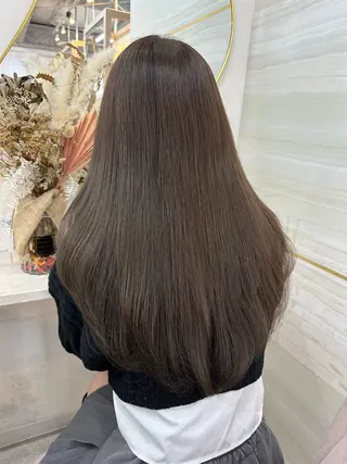 ロング 島崎 穂乃香のヘアスタイル