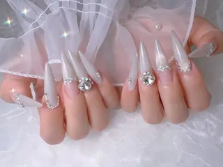 ロング Moomi nail salonのネイルデザイン