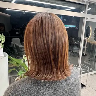 ミディアム カラー 小森聖奈 韓国風レイヤーカットのヘアスタイル