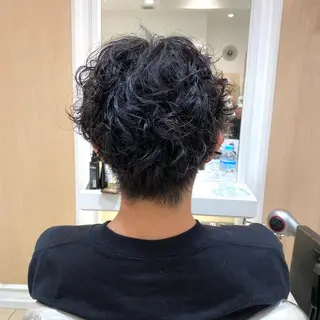 ショート パーマ メンズ メンズ特化型美容師 栗山勇人のヘアスタイル