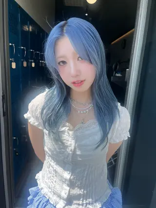 ロング 無料カット/ハイ トーンカラー/きらのヘアスタイル