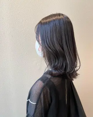 ミディアム カラー KNOWHOW京都所属・トレンド/顔まわり/ レイヤー/グレージュのヘアスタイル