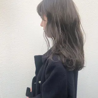 ロング カラー 横山 莉奈のヘアスタイル