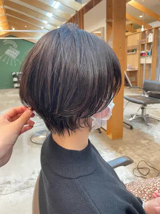 ショート カラー カノエ 乃木店のヘアスタイル