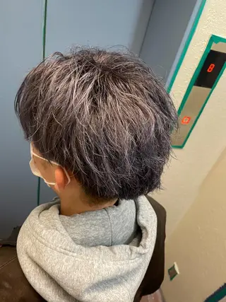 カラー 仲井間　賢雄 fifthのヘアスタイル