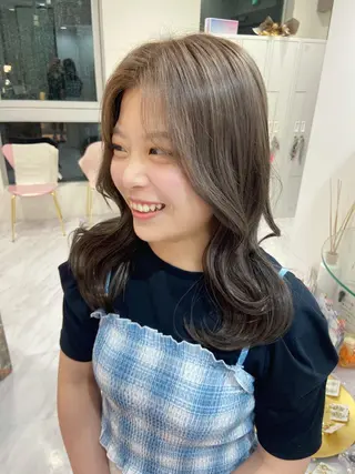 ミディアム カラー 名駅/ハイトーン /Y2k/YUNAのヘアスタイル