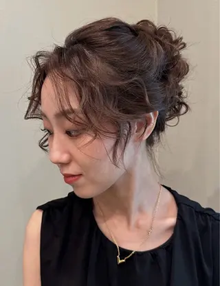 ロング ヘアアレンジ Salon de luz所属・山口 華歩のエステ・リラクイメージ