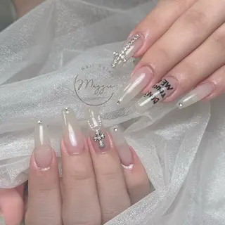 ネイル Maggie Nail🦩のネイルデザイン