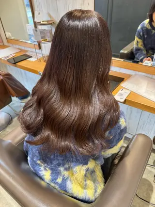 ロング カラー 細沼 葵のヘアスタイル
