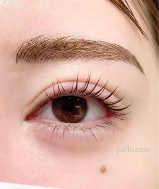 マツエク・マツパ Cheri所属・きし かりんの眉毛・アイブロウイメージ