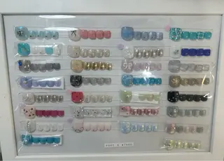 ネイル MIYAMOTO NAOKAのネイルデザイン