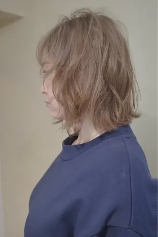 ミディアム カラー opus 店長大和 レイヤー/赤み消しのヘアスタイル