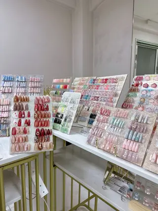 ネイル クイーンズネイル銀座所属・Queeens nailのネイルデザイン