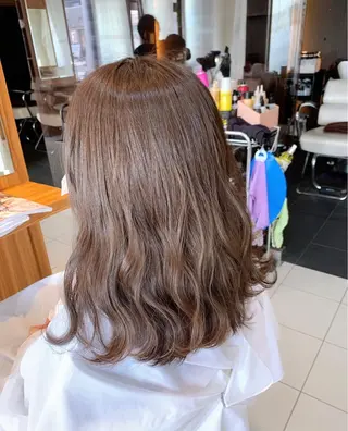 セミロング カラー 脱白髪染め美容師 竹内涼乃のヘアスタイル