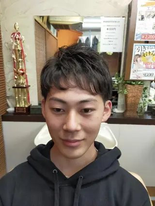 ショート パーマ メンズ おしゃれさろんオオキ所属・男を磨く Barber オオキのヘアスタイル