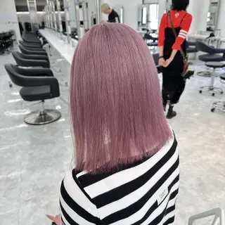 カラー 名古屋ムラ修正 ハイトーンのヘアスタイル