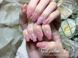 ネイル E.N🦋 長さ出し/持ち込みのネイルデザイン