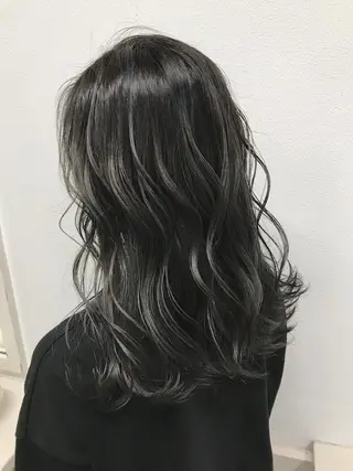 セミロング カラー lani 天神大名/ブリーチのヘアスタイル