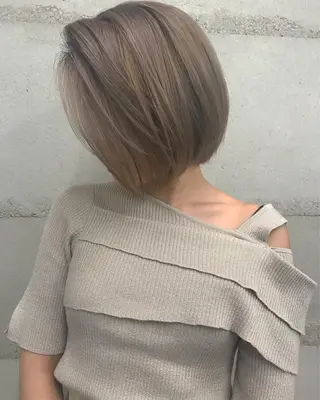 ショート 透明感/オリーブ/ グレージュ/YUKAのヘアスタイル