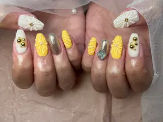 ネイル ToliyDeliy Nail Salonのネイルデザイン