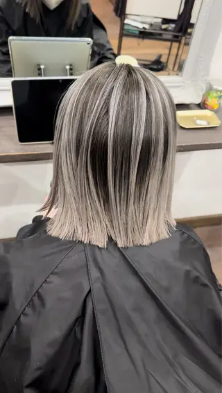 セミロング カラー バレイヤージュ 宮本宗嵩のヘアスタイル