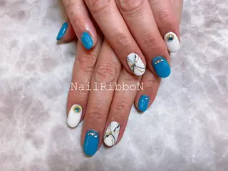ネイル ネイルリボン 受付スタッフのネイルデザイン