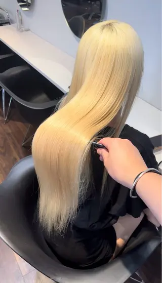 ロング カラー 🧡梅田ハイトーン カラー🧡runaのヘアスタイル