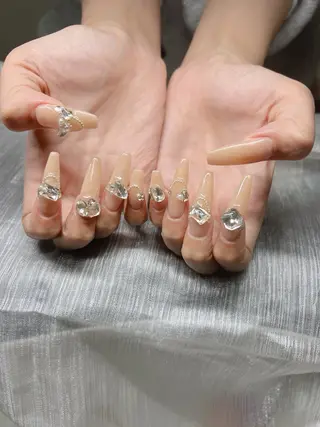 ネイル Lee Nailsのネイルデザイン
