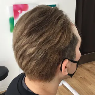 ショート カラー メンズ 滝口 瑞季のヘアスタイル