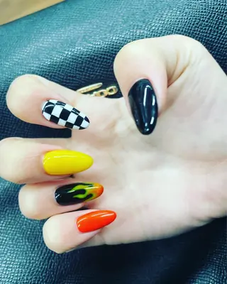 ネイル brilliant s.kのネイルデザイン