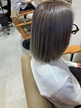 ミディアム 艶カラー3850 まいのヘアスタイル