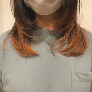 ミディアム カラー クワハラ イオリのヘアスタイル