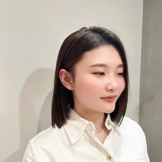 ミディアム La paix所属・パーソナルカラー lapiax阿部のヘアスタイル